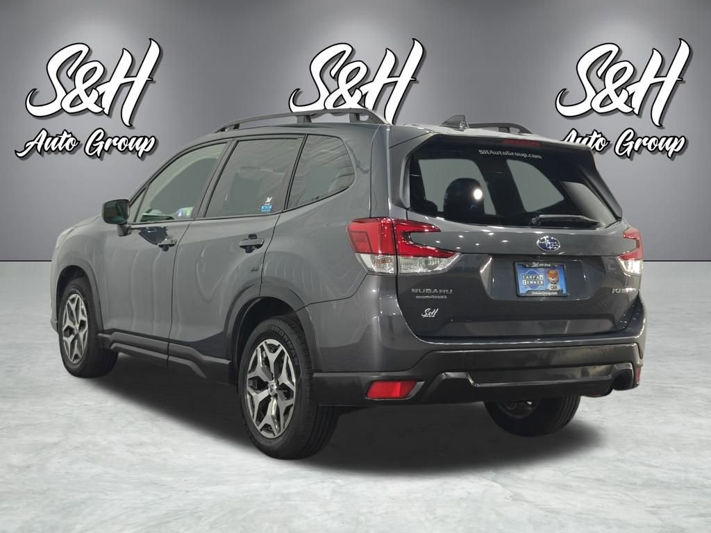 Used 2022 Subaru Forester Premium image 19