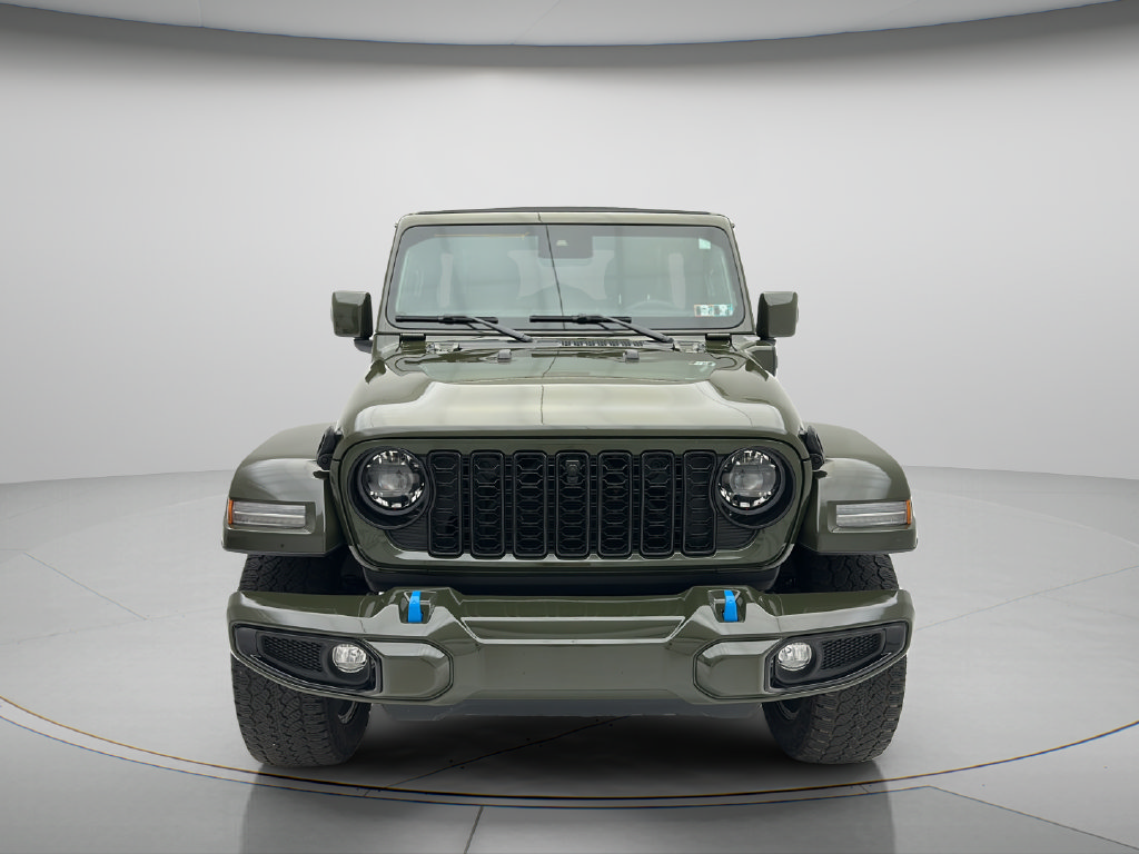 Used 2024 Jeep Wrangler High Altitude AWD/4WD image 2