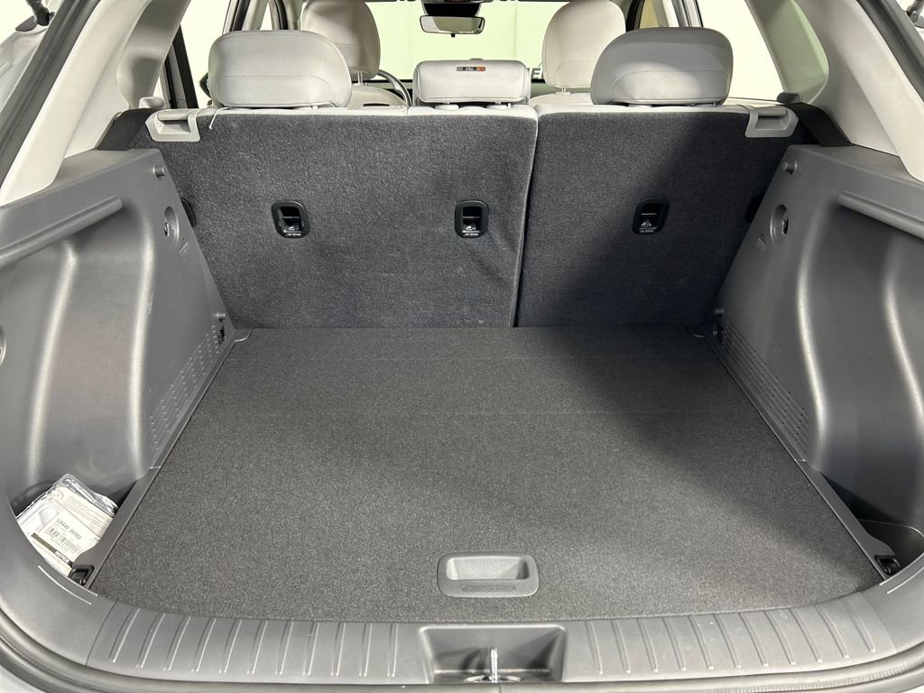 Certified 2024 Hyundai Kona SEL image 23