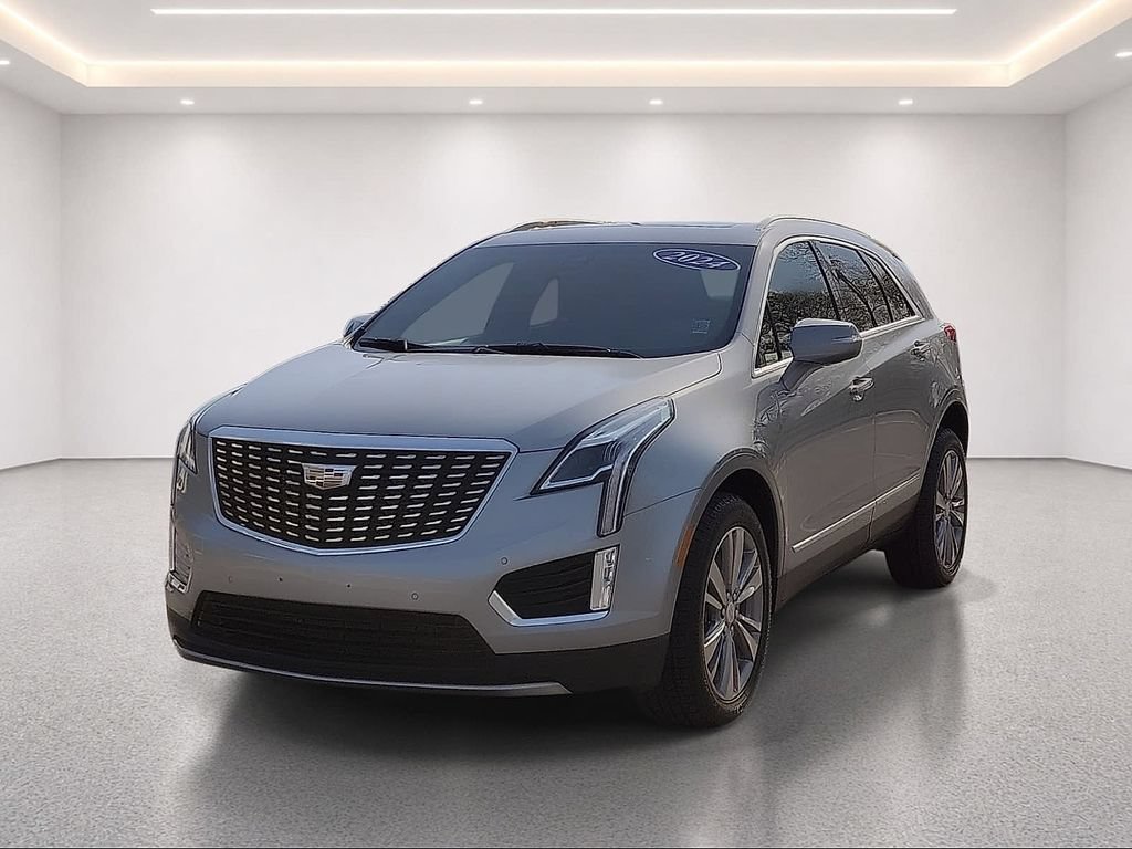 Used 2024 Cadillac XT5 Premium Luxury AWD/4WD image 2