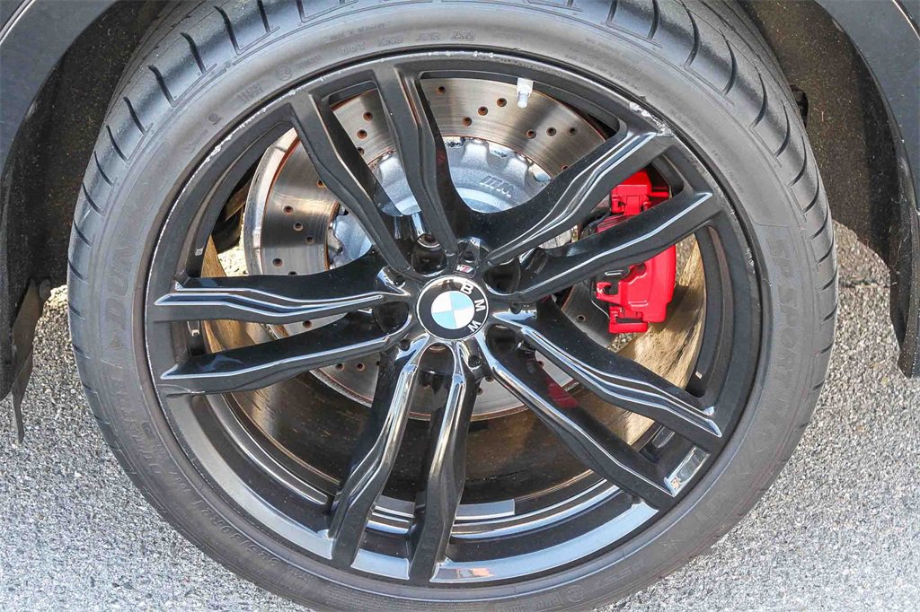 Used 2018 BMW X6 M image 13