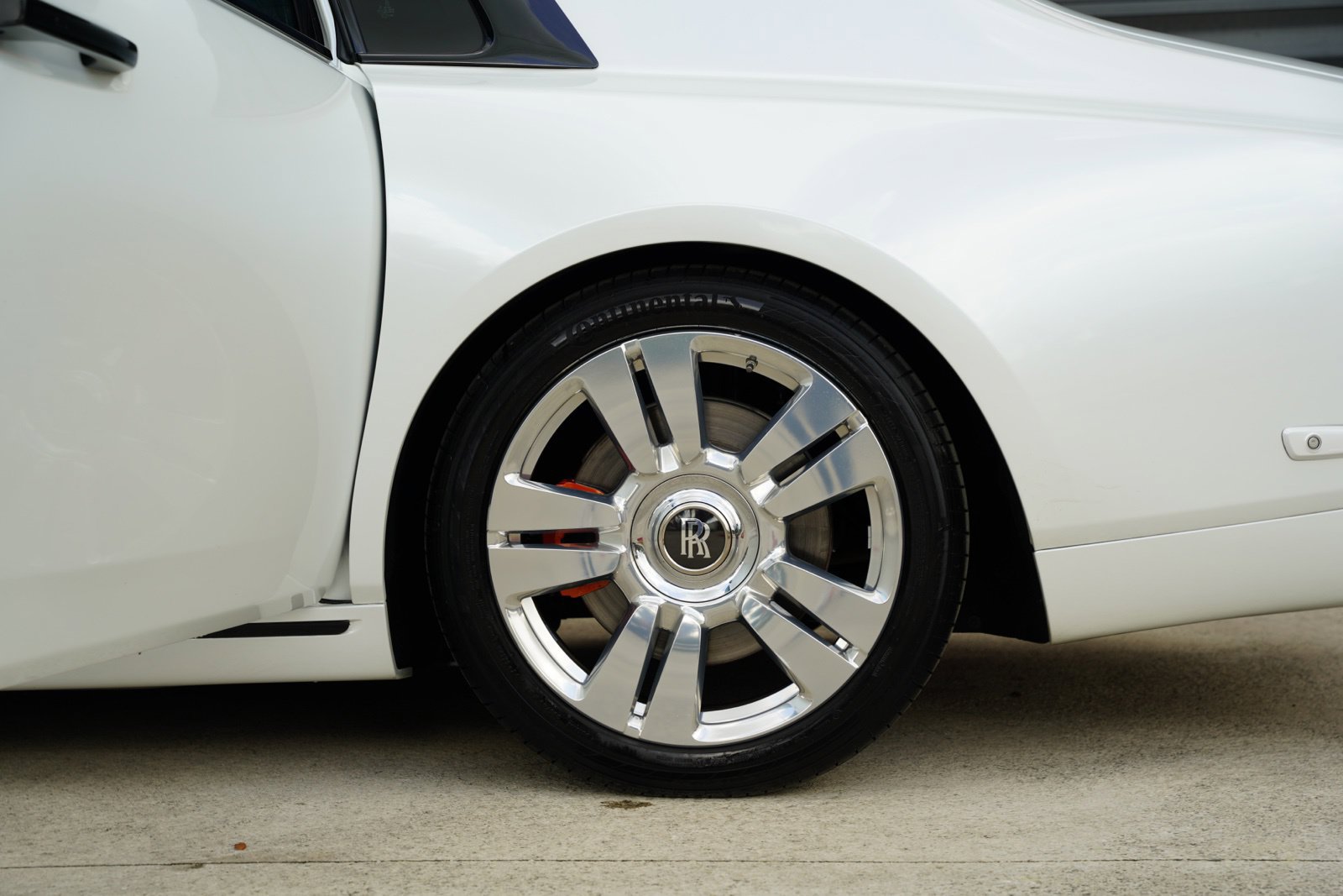 Used 2018 Rolls-Royce Phantom Extended Wheelbase RWD image 8