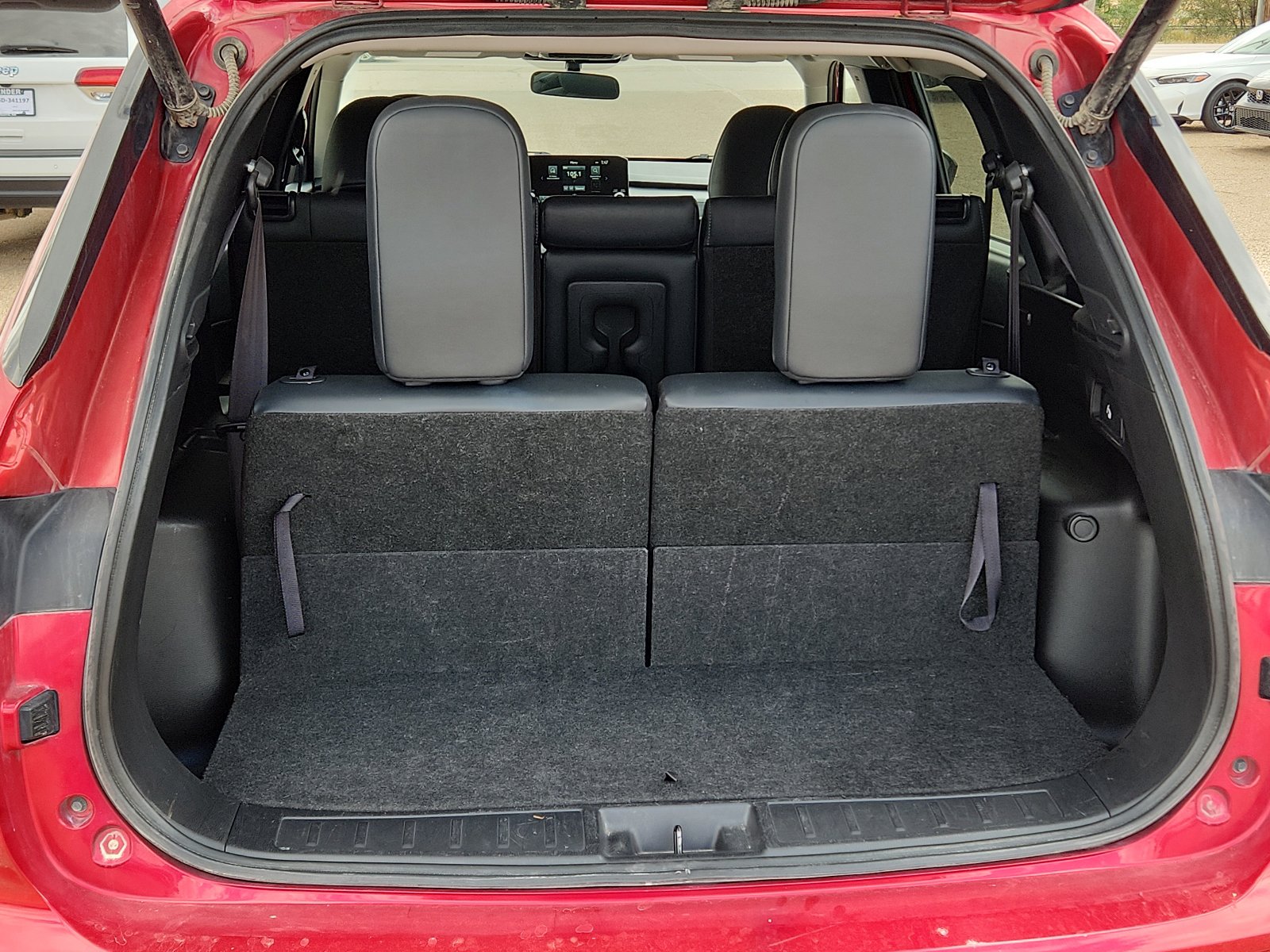 Used 2024 Mitsubishi Outlander SE image 8