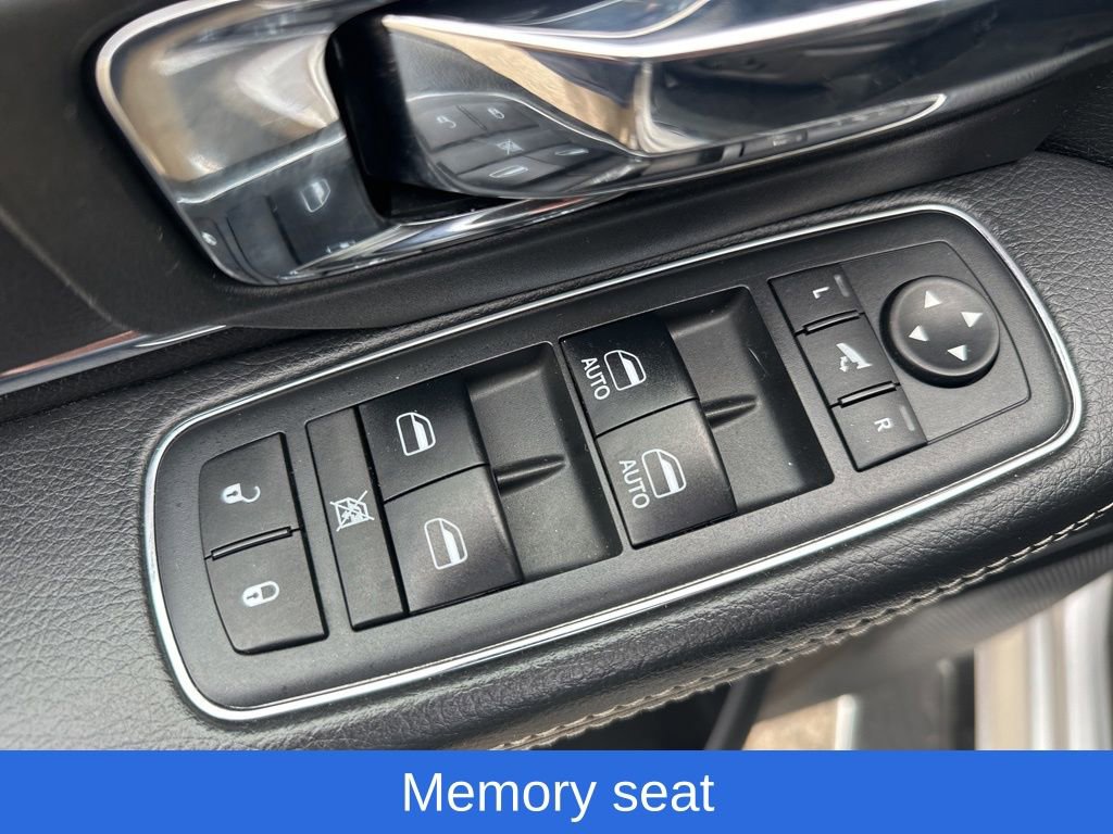 Used 2018 RAM 1500 Laramie w/ Convenience Group image 16