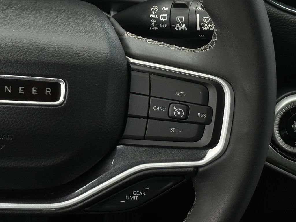 Used 2022 Jeep Wagoneer Series I w/ Premium Group I RWD image 15