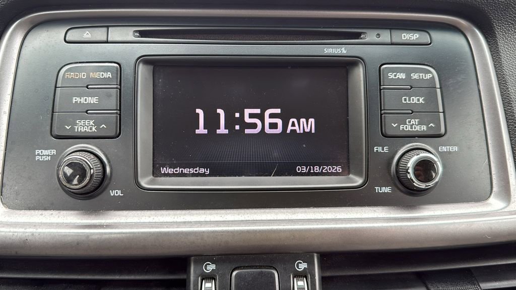 Used 2017 Kia Optima LX FWD image 32