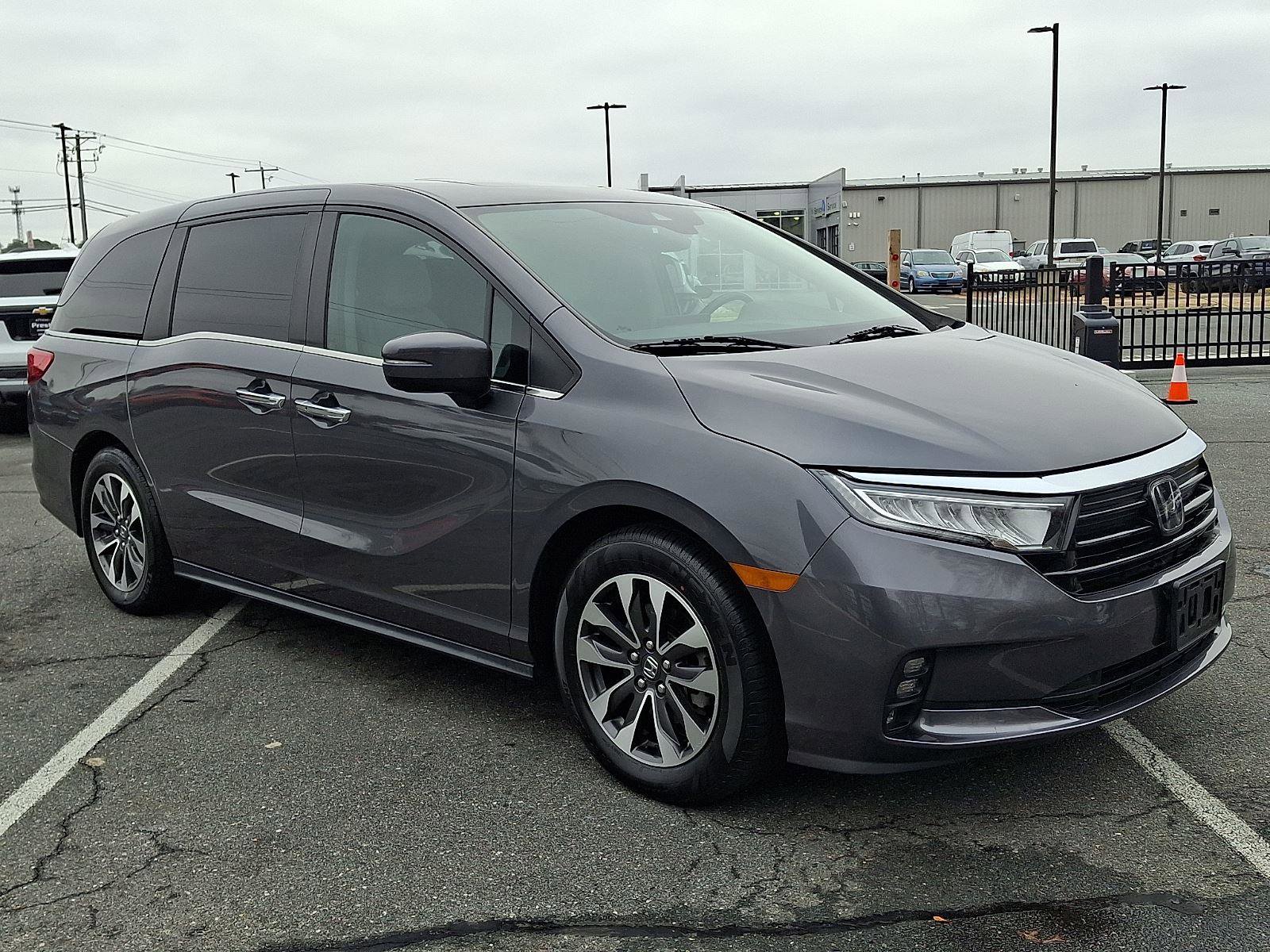 Used 2022 Honda Odyssey EX-L image 3