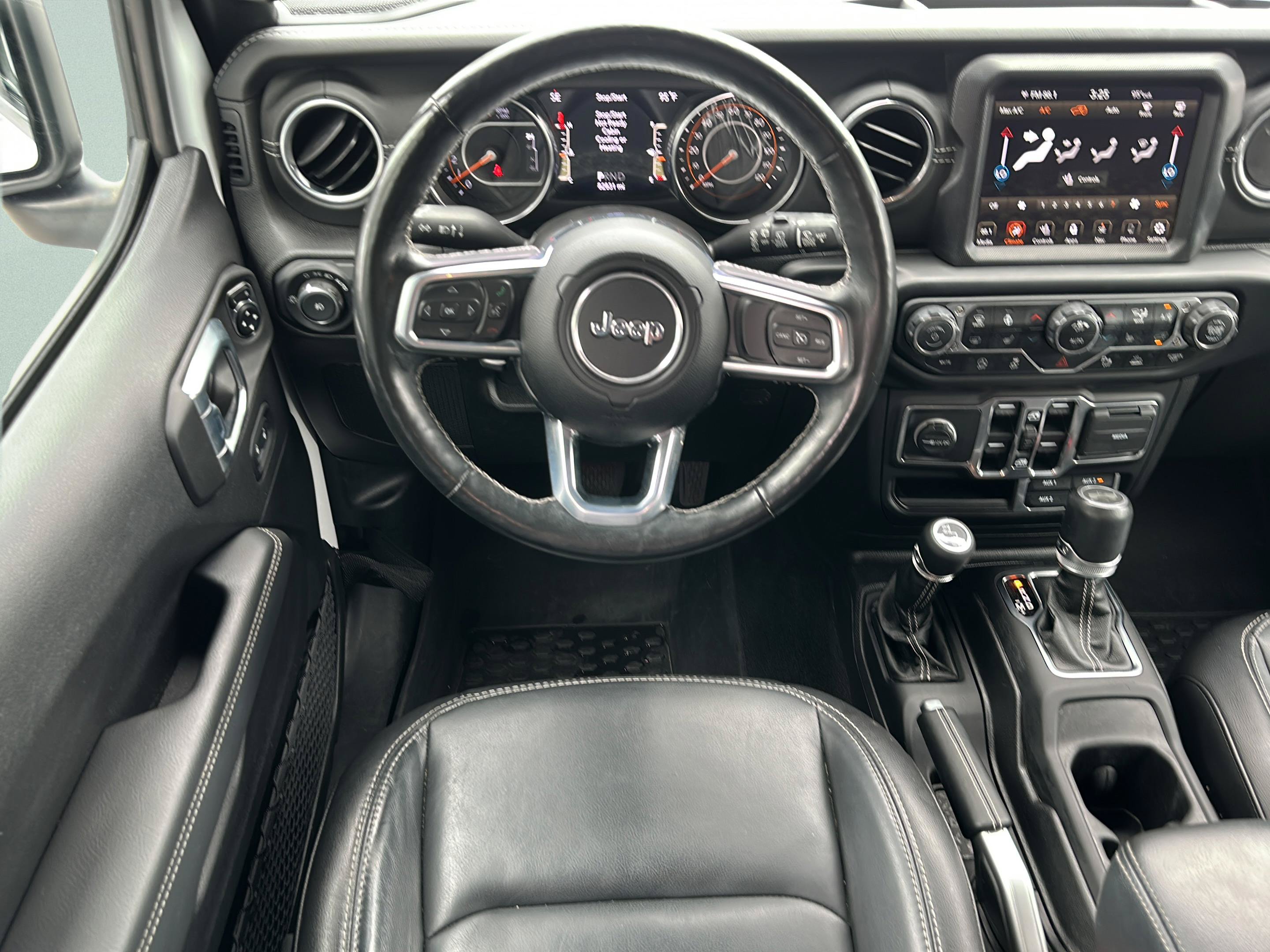 Used 2021 Jeep Wrangler Unlimited Sahara AWD/4WD image 12