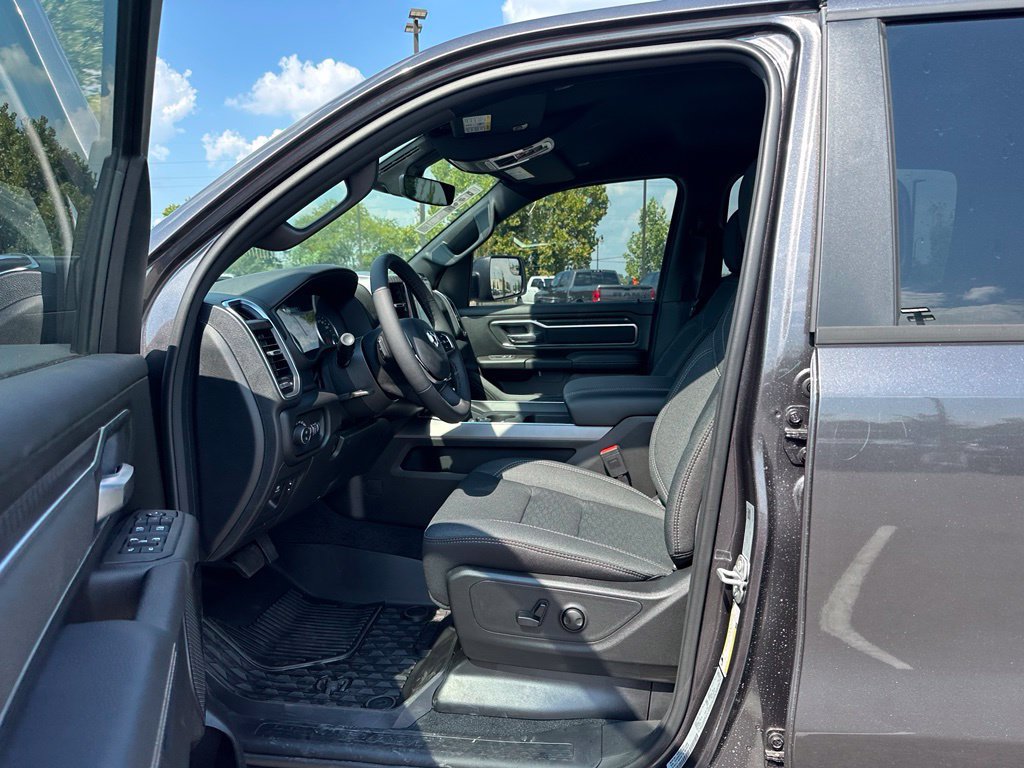 New 2026 RAM 1500 Big Horn AWD/4WD image 10