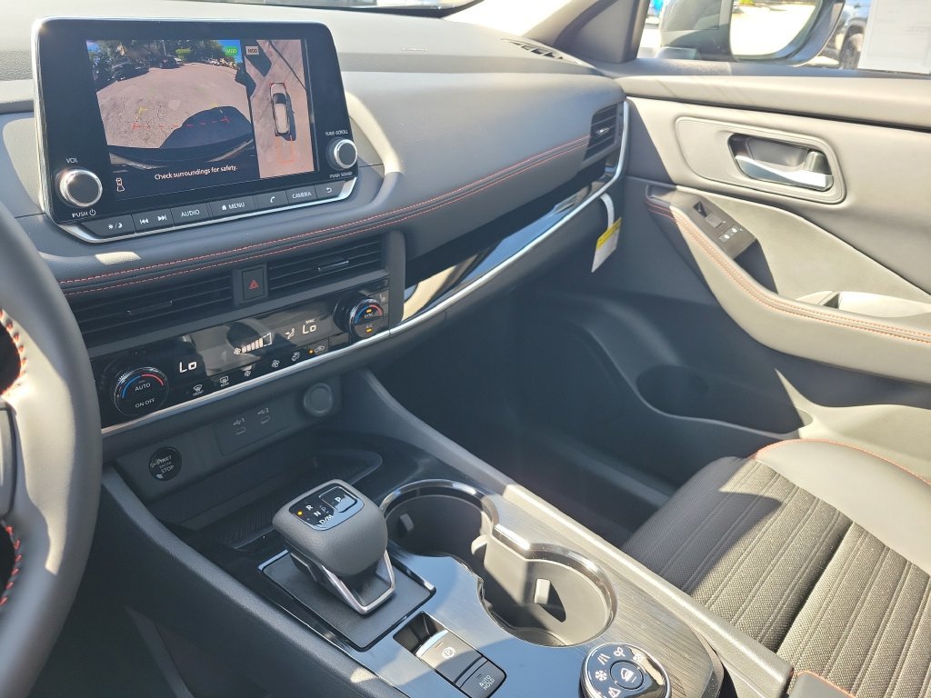 New 2026 Nissan Rogue SV AWD/4WD image 34