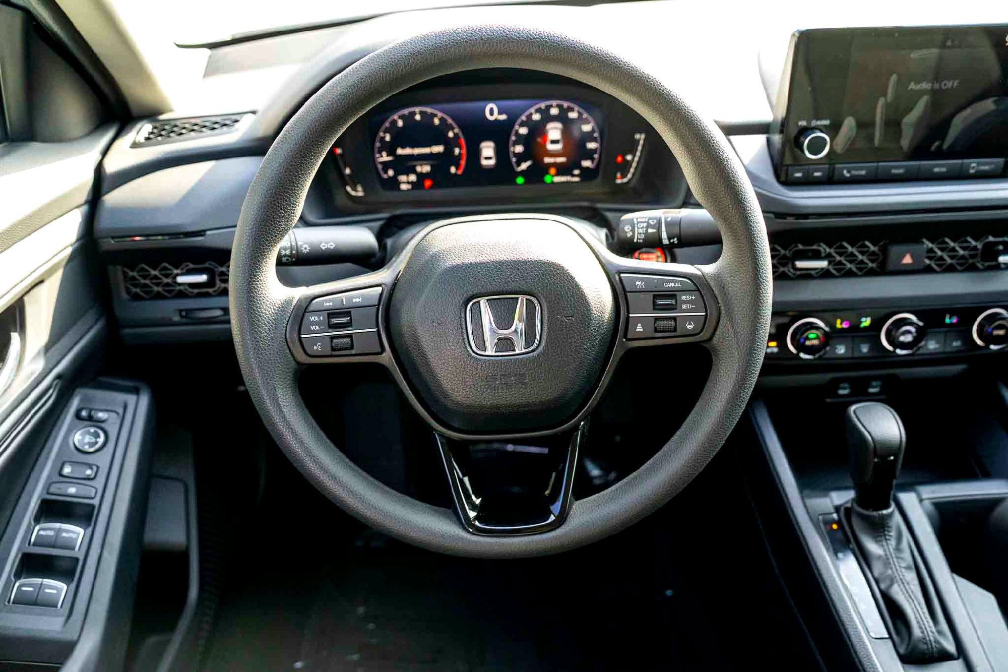 Certified 2025 Honda Accord SE image 25