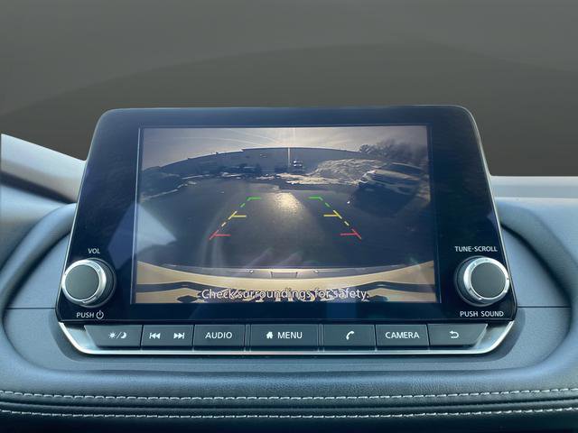 Used 2023 Nissan Rogue SV image 12