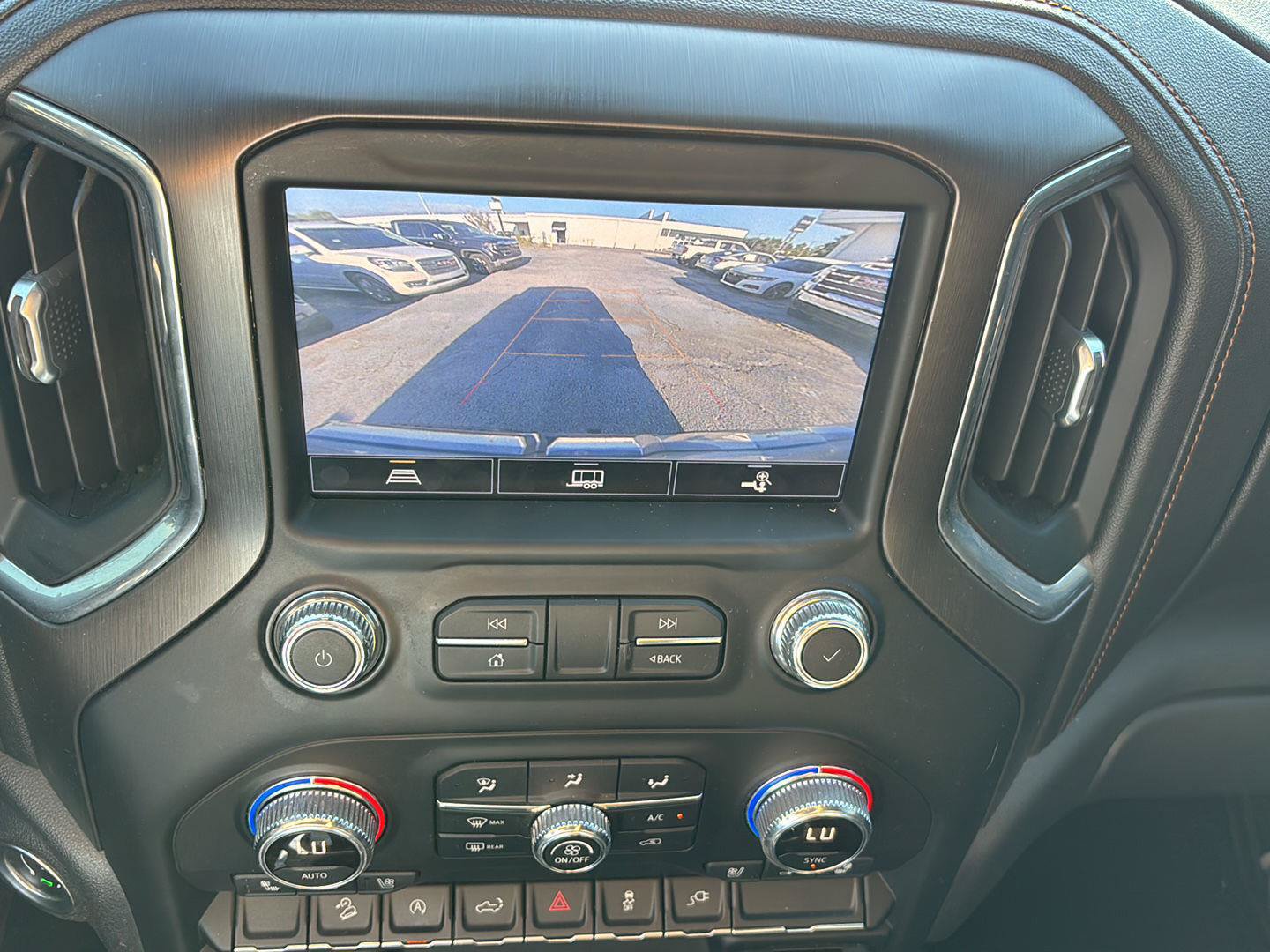 Used 2021 GMC Sierra 1500 AT4 w/ AT4 Preferred Package AWD/4WD image 20