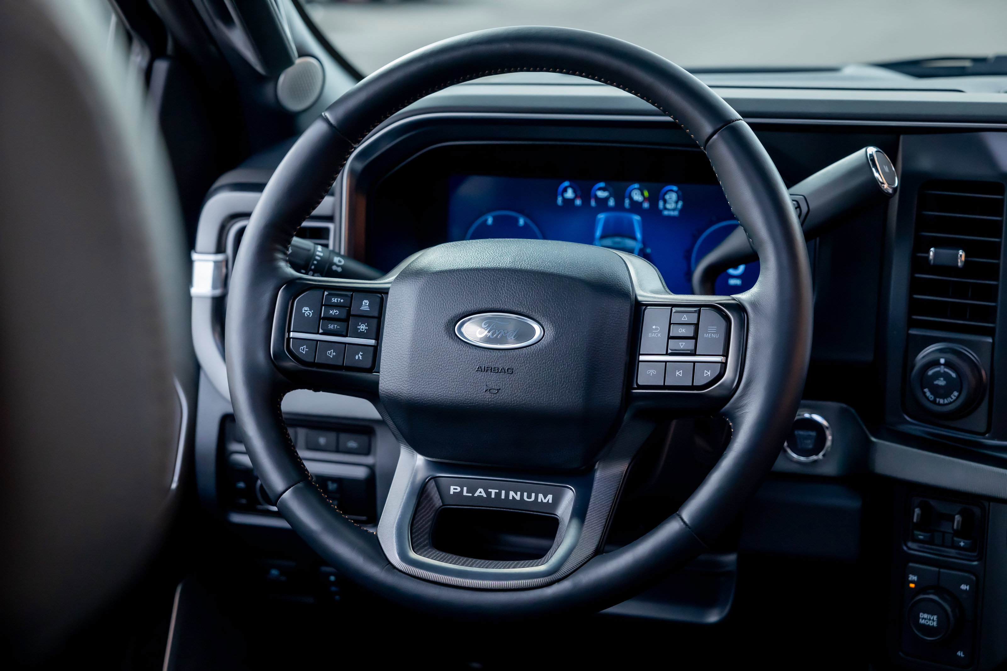 Used 2024 Ford F450 Platinum w/ FX4 Off-Road Package image 40