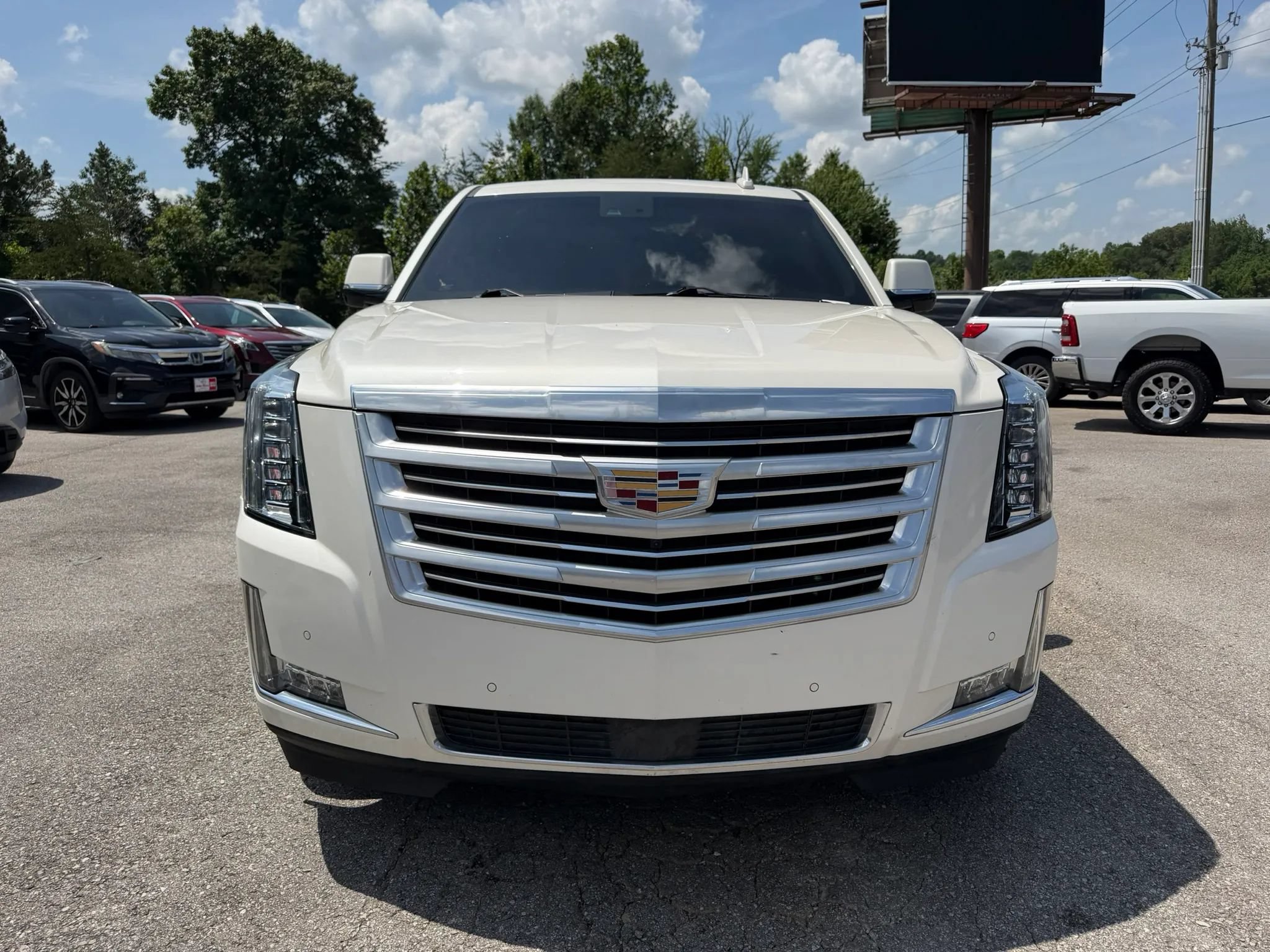 Used 2015 Cadillac Escalade ESV Platinum AWD/4WD image 27