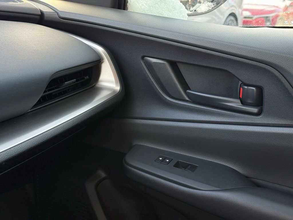 Used 2024 Toyota Prius LE image 40