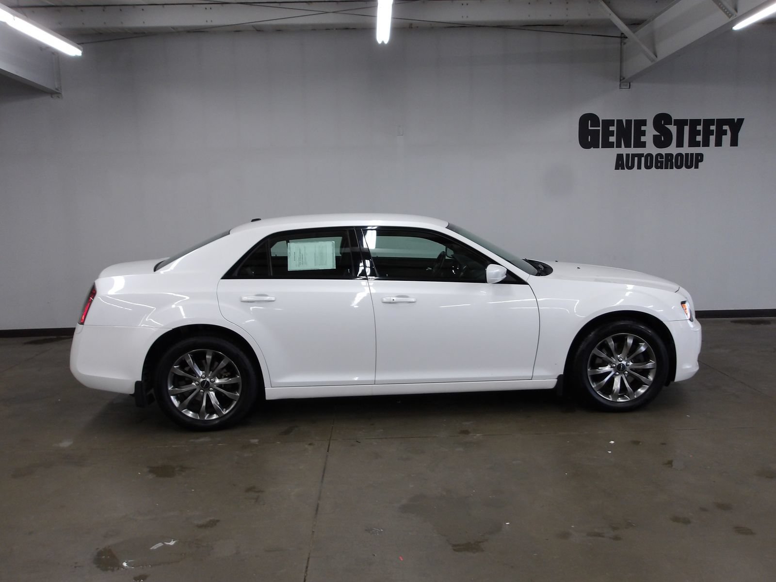 Used 2014 Chrysler 300 S AWD/4WD image 2