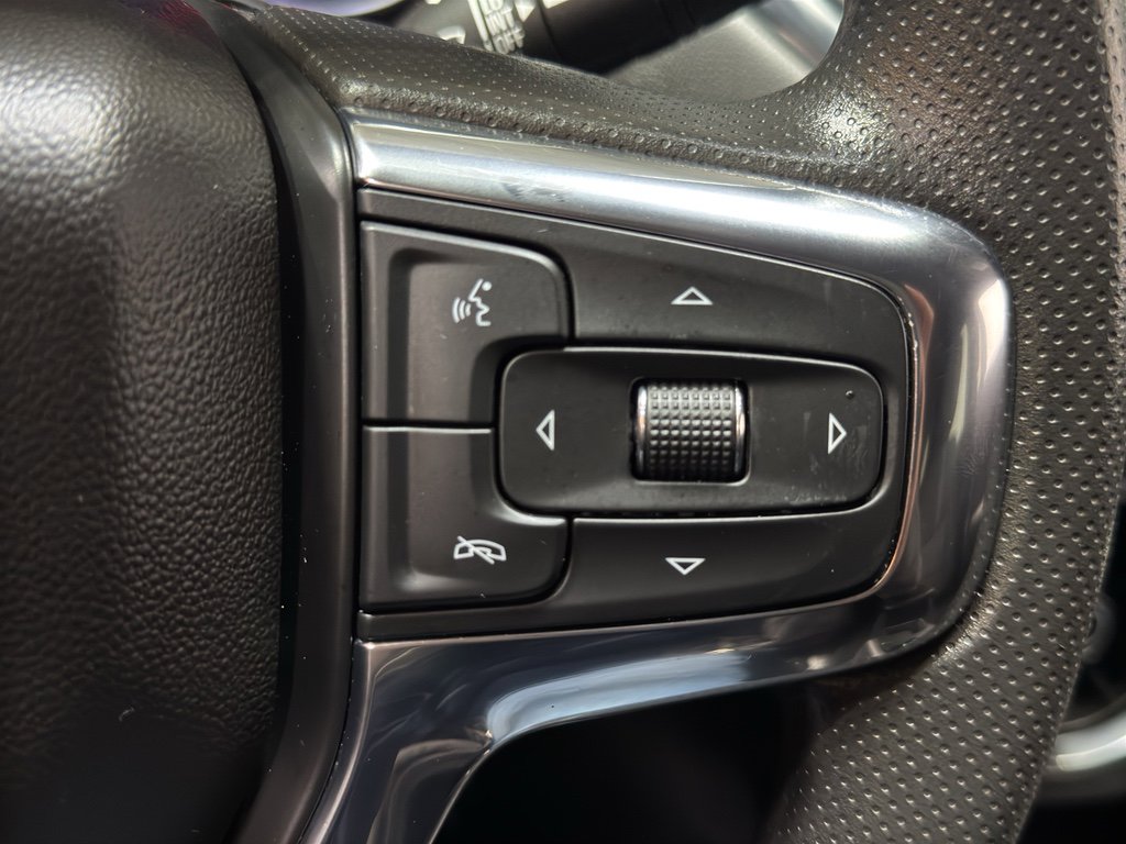 Used 2023 Chevrolet Blazer LT w/ Driver Confidence Package image 26