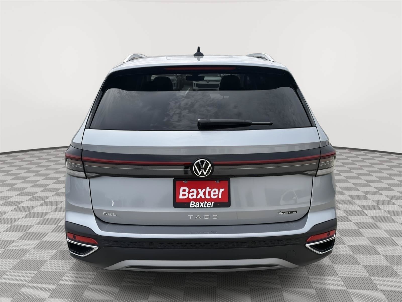 Certified 2025 Volkswagen Taos SEL AWD/4WD image 10