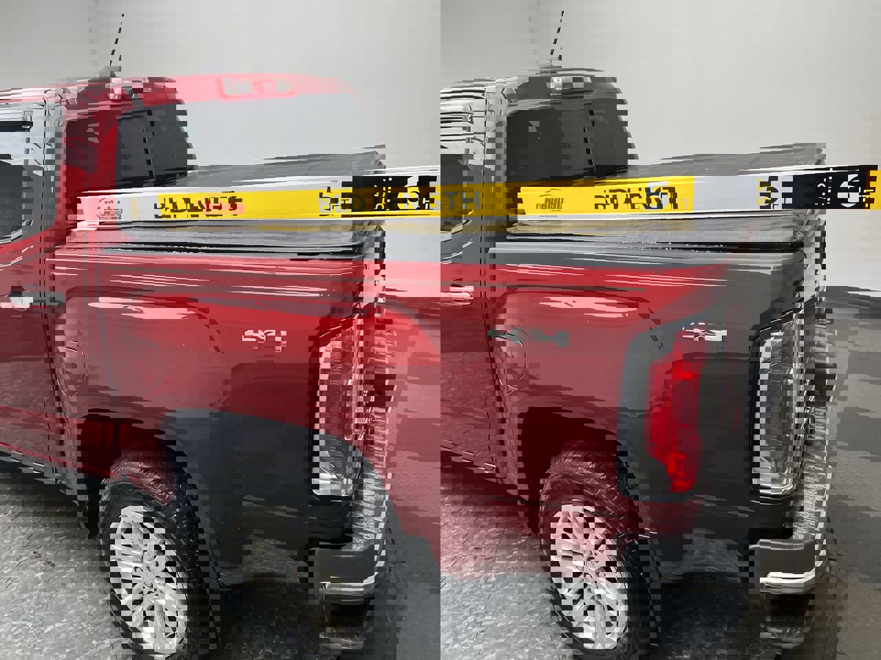 Used 2017 GMC Canyon SLT w/ Driver Alert Package image 28