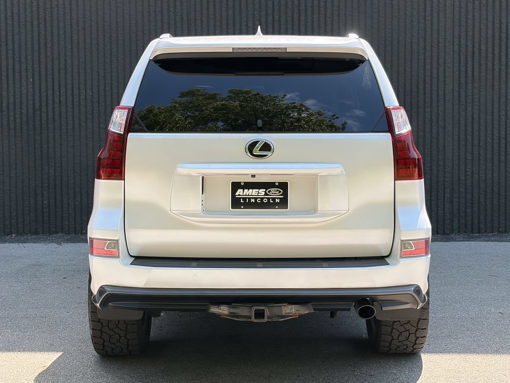 Used 2021 Lexus GX 460 Luxury w/ Sport Design Package AWD/4WD image 6