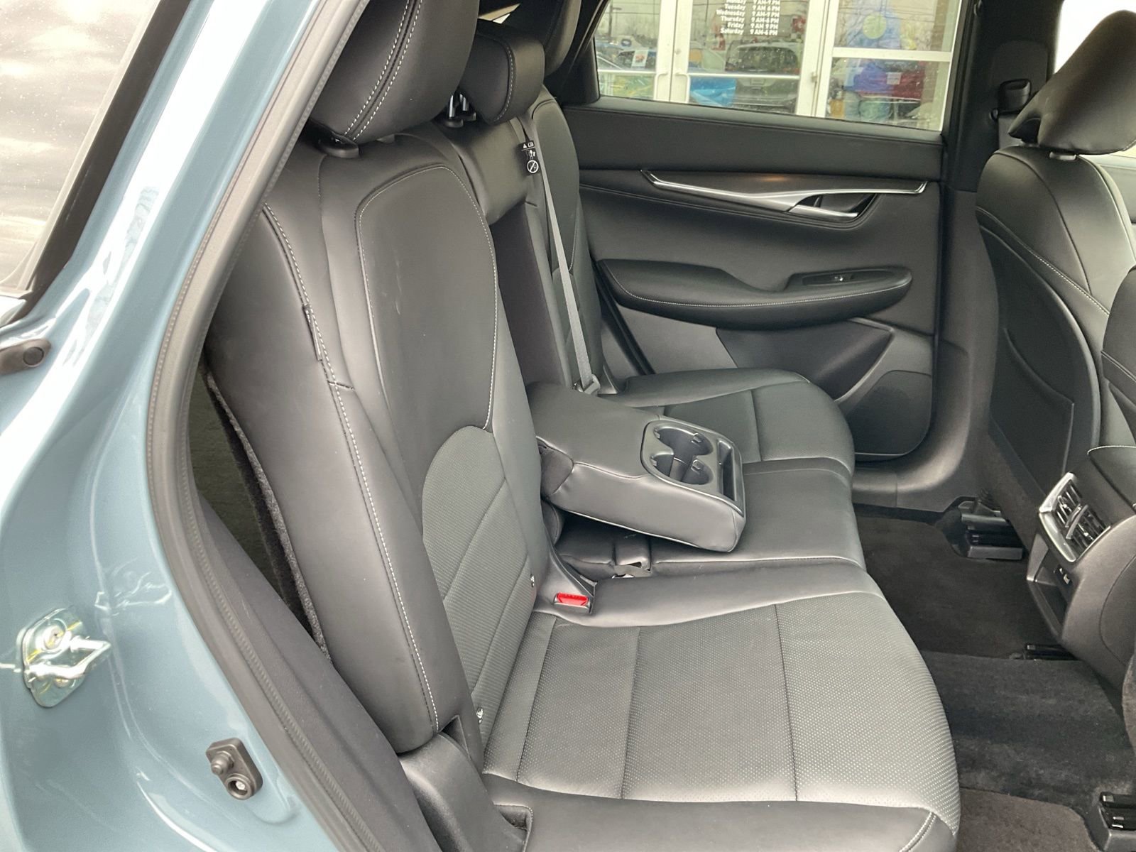 Used 2024 INFINITI QX55 Luxe w/ Cargo Package image 31