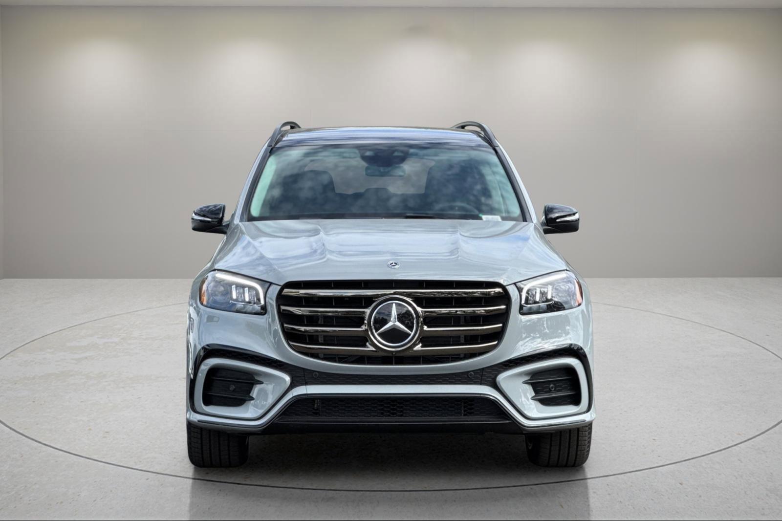 New 2026 Mercedes-Benz GLS 450 4MATIC image 9