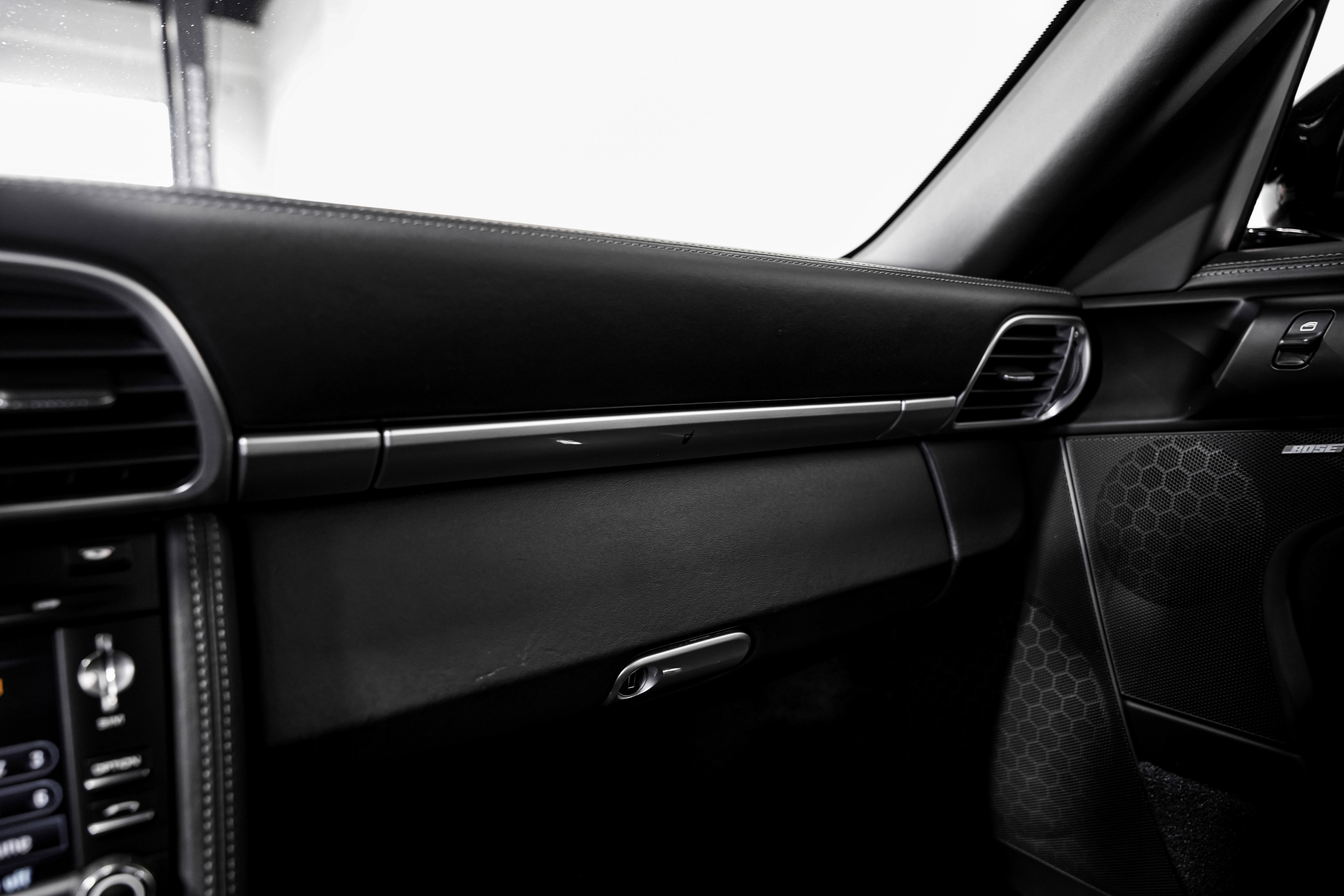 Used 2010 Porsche 911 Carrera 4S image 17