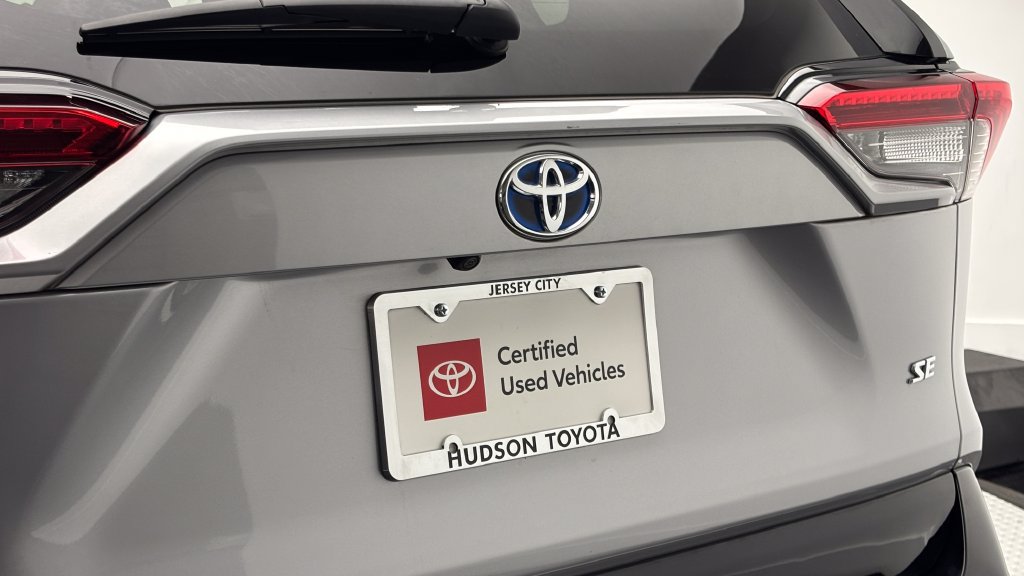 Certified 2024 Toyota RAV4 SE w/ Weather & Moonroof Package AWD/4WD image 8