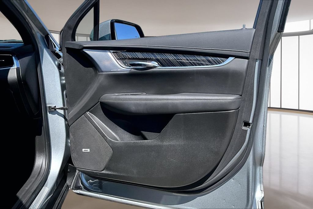 Certified 2025 Cadillac XT6 Premium Luxury AWD/4WD image 19