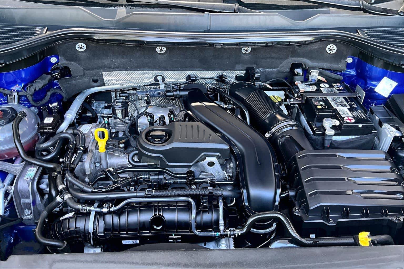 Certified 2023 Volkswagen Taos SE FWD image 30