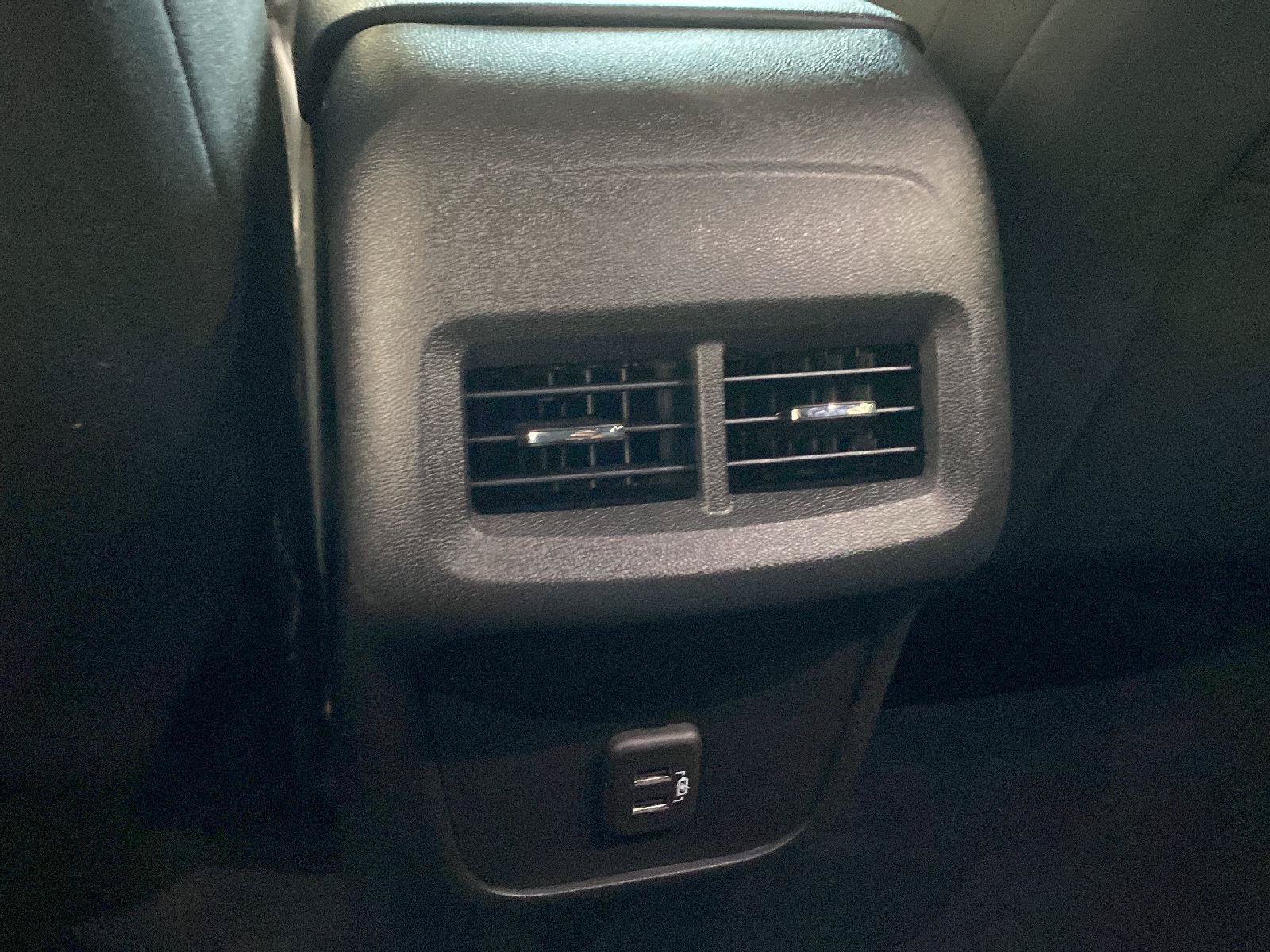 Used 2023 Chevrolet Equinox LT AWD/4WD image 23