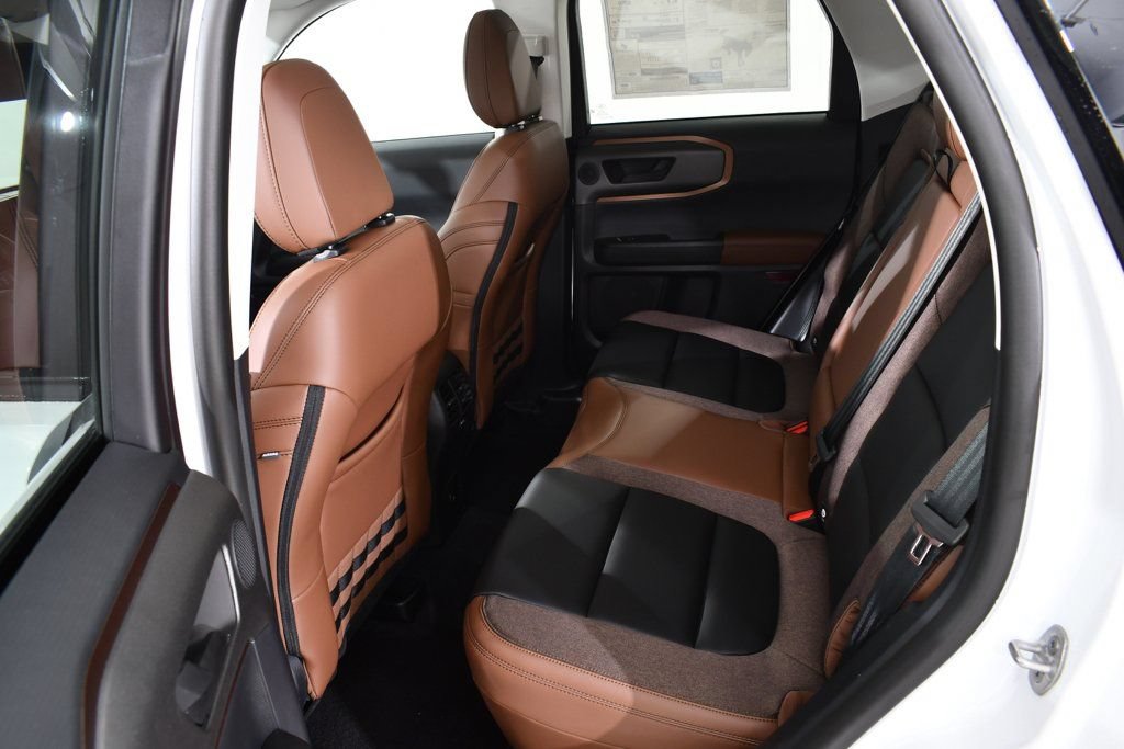 New 2025 Ford Bronco Sport Outer Banks w/ Outer Banks Tech Package+ AWD/4WD image 16