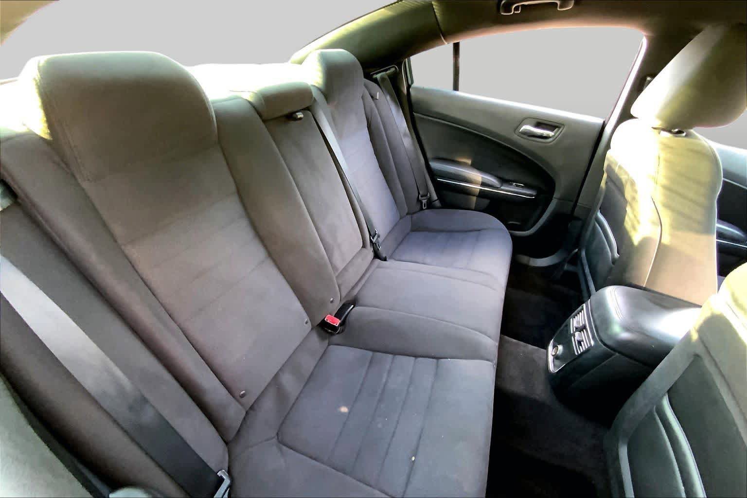 Used 2014 Dodge Charger SE w/ Connectivity Group RWD image 18