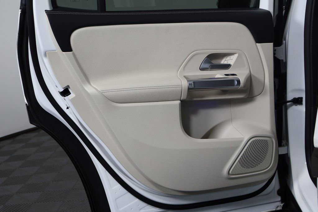 Certified 2025 Mercedes-Benz GLB 250 4MATIC image 13