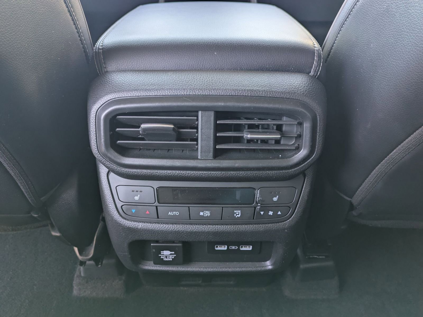 Used 2023 Honda Pilot Elite image 22