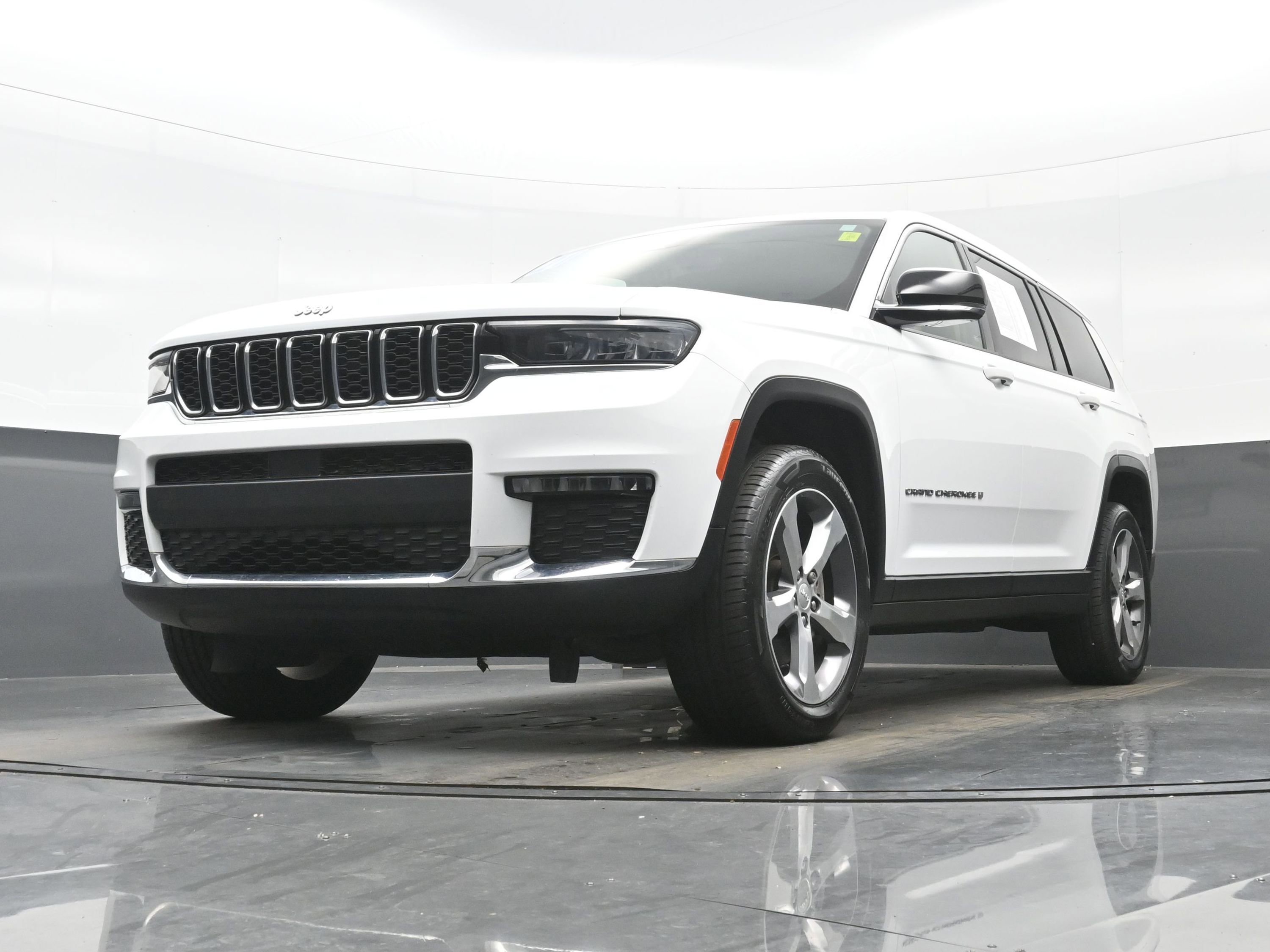 Used 2021 Jeep Grand Cherokee L Limited image 26