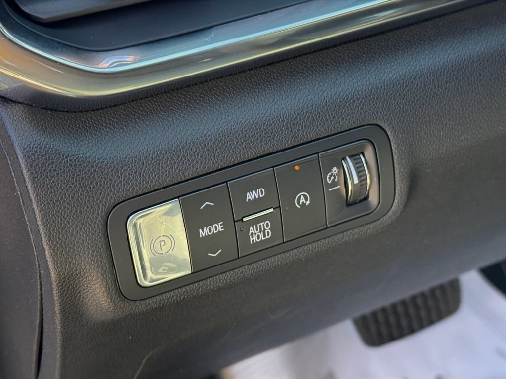 Used 2025 GMC Terrain Elevation AWD/4WD image 19
