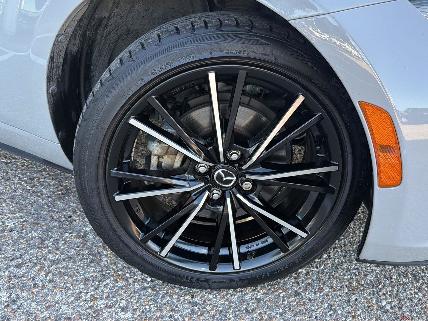 Used 2024 MAZDA MX-5 Miata Grand Touring RWD image 10