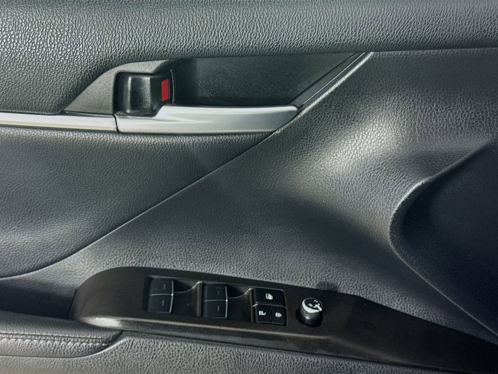 Used 2024 Toyota Camry XSE FWD image 21