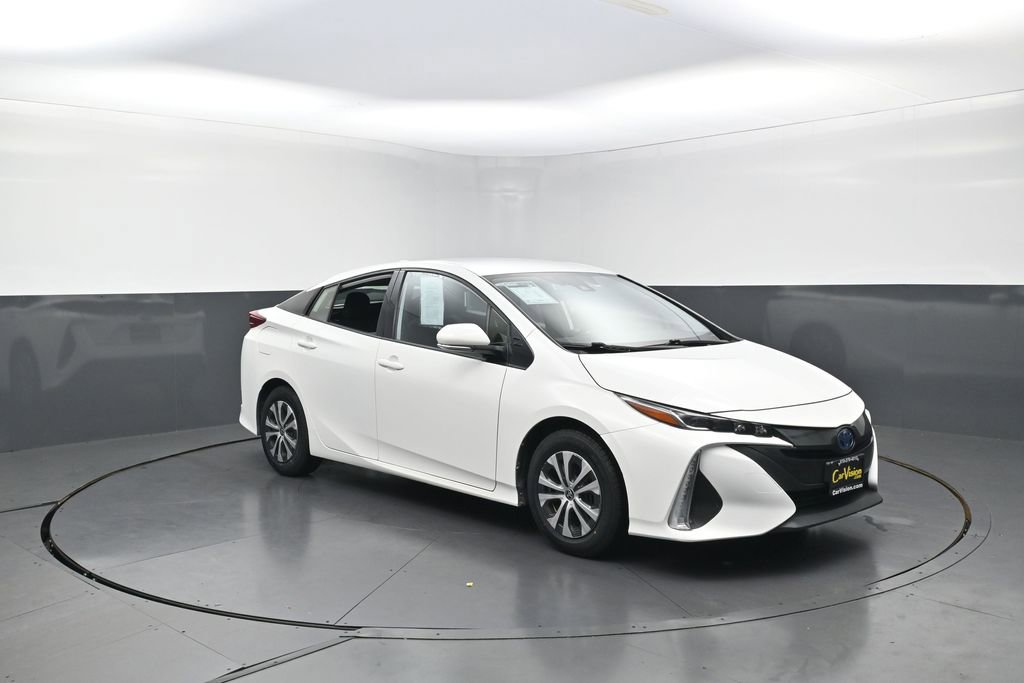 Used 2020 Toyota Prius Prime LE w/ Carpet Mat Package image 7