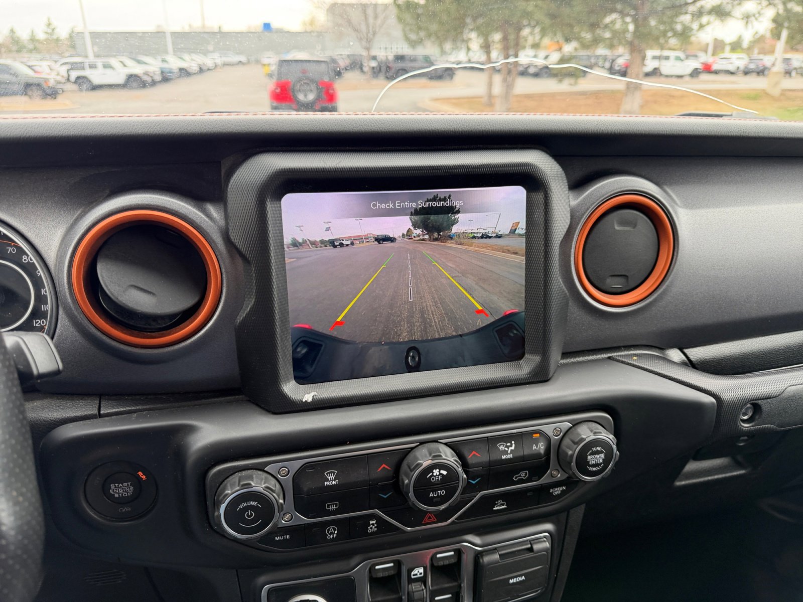 Used 2023 Jeep Gladiator Mojave image 29