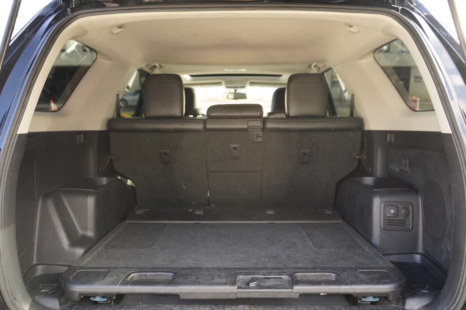 Used 2011 Toyota 4Runner Limited AWD/4WD image 26