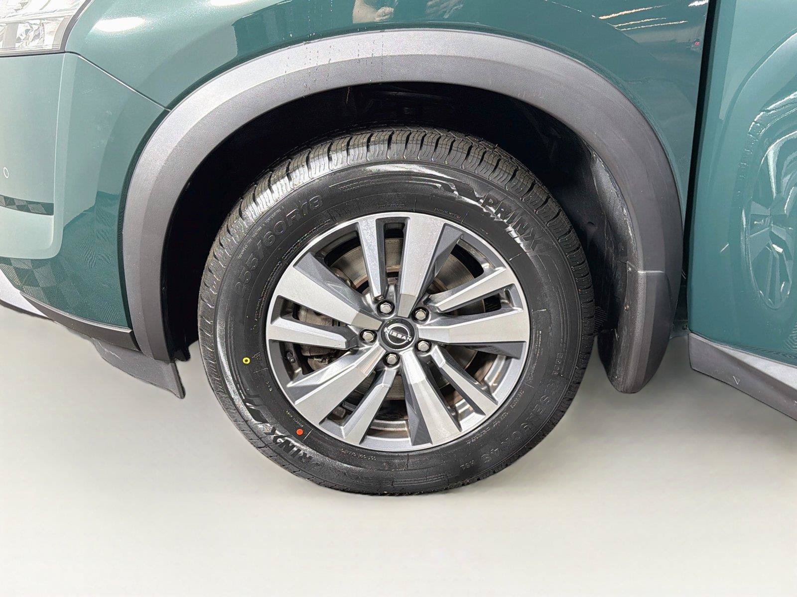 Used 2023 Nissan Pathfinder SL AWD/4WD image 34