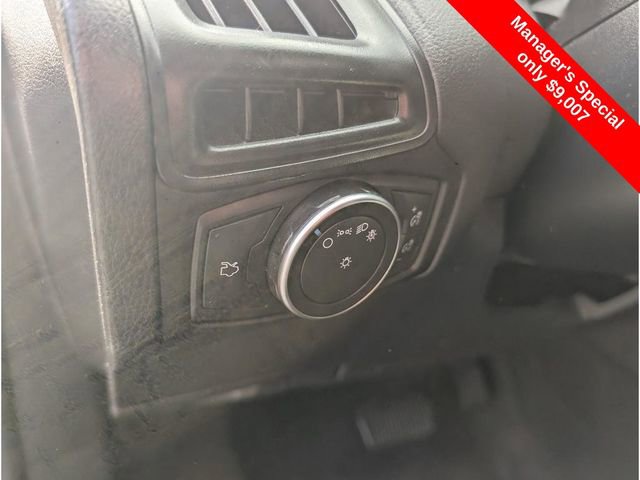 Used 2018 Ford Focus SE image 16