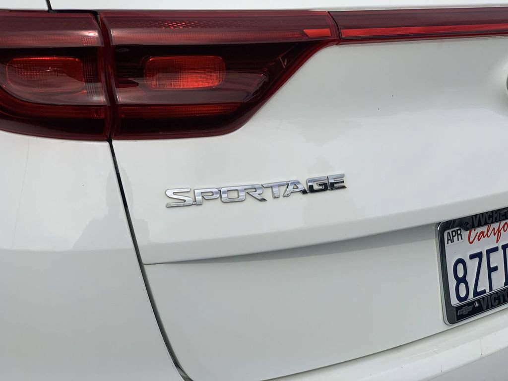 Used 2020 Kia Sportage LX image 30