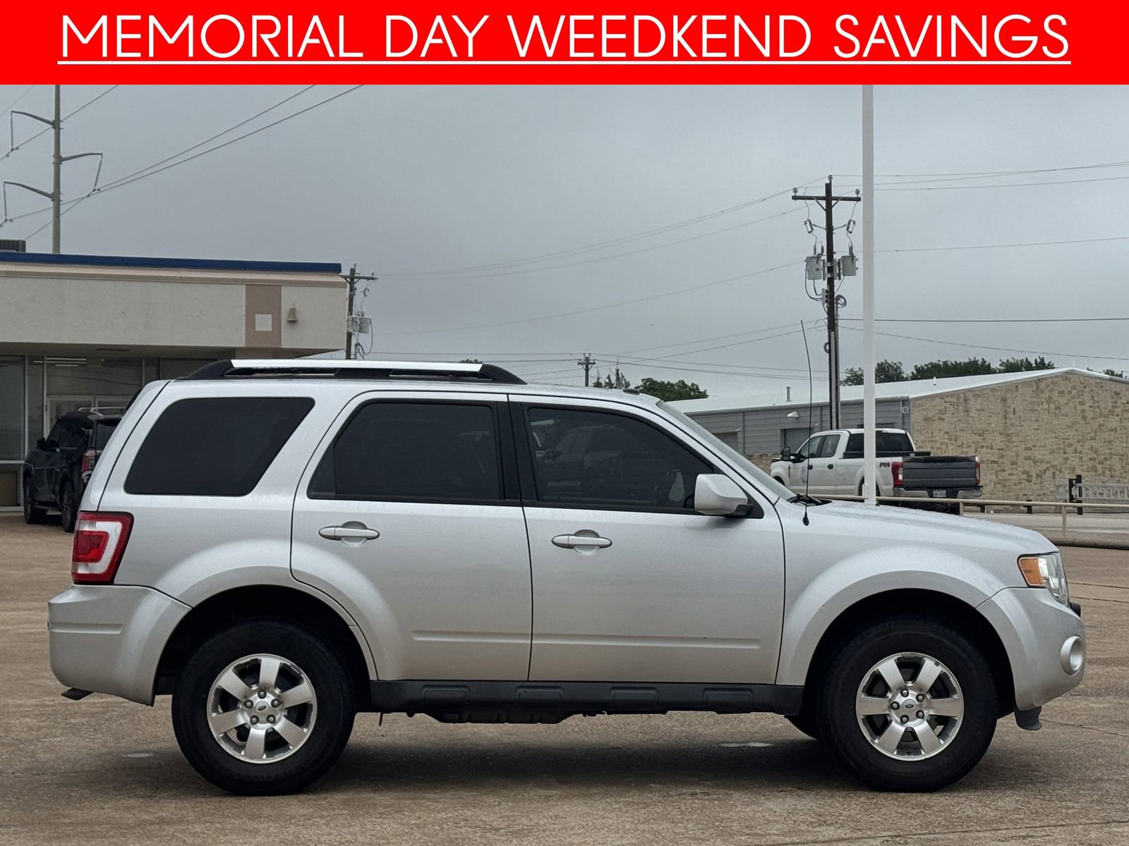 Used 2011 Ford Escape Limited w/ 301A Rapid Spec Order Code FWD image 3