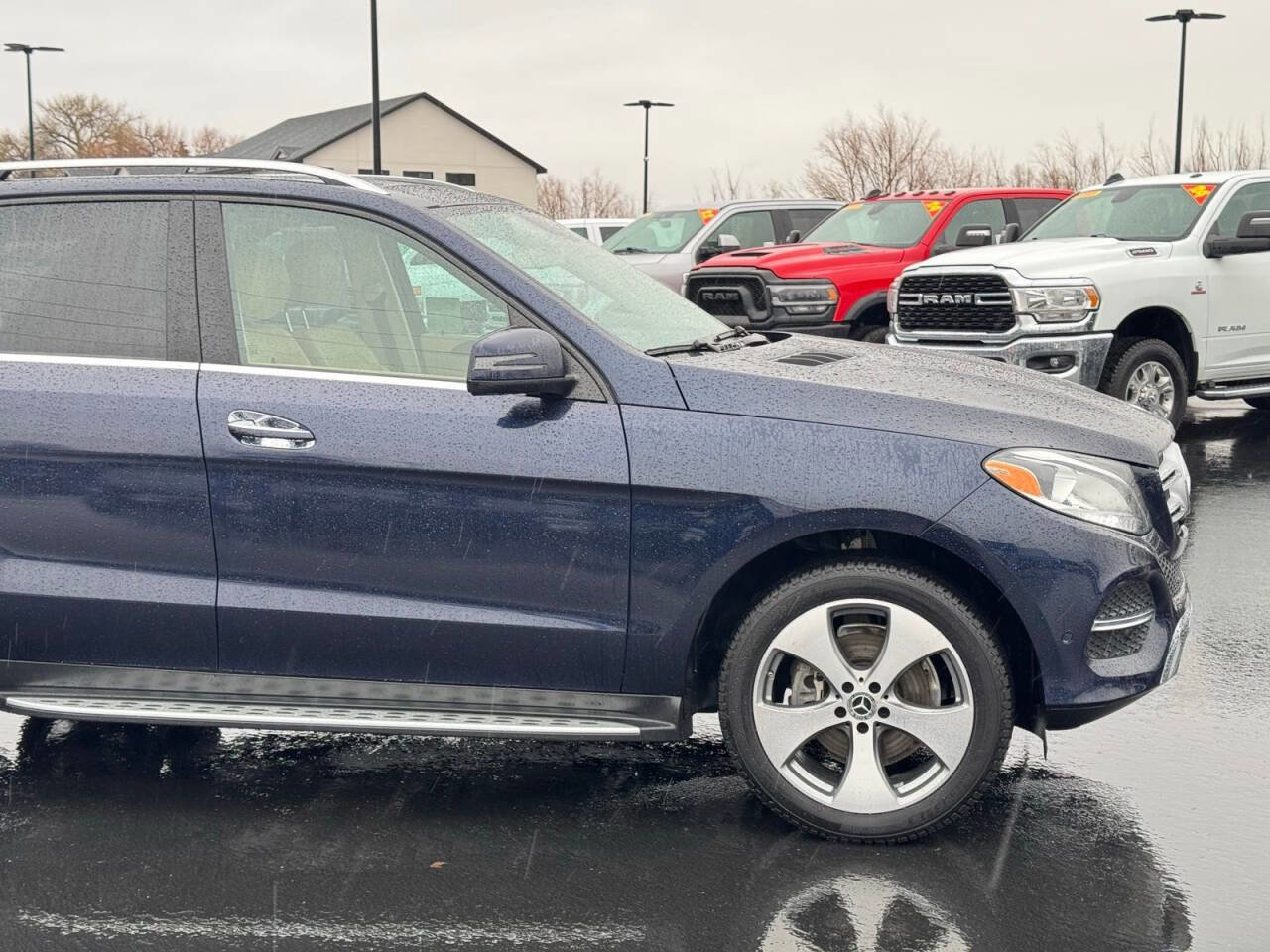 Used 2017 Mercedes-Benz GLE 350 image 4