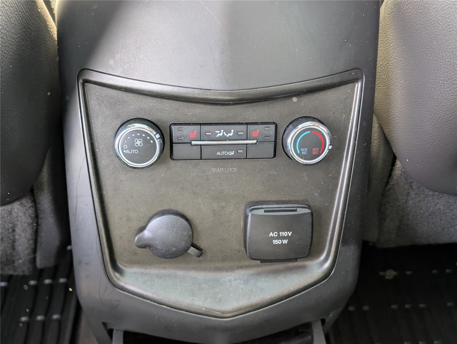 Used 2019 Lincoln MKT AWD image 15