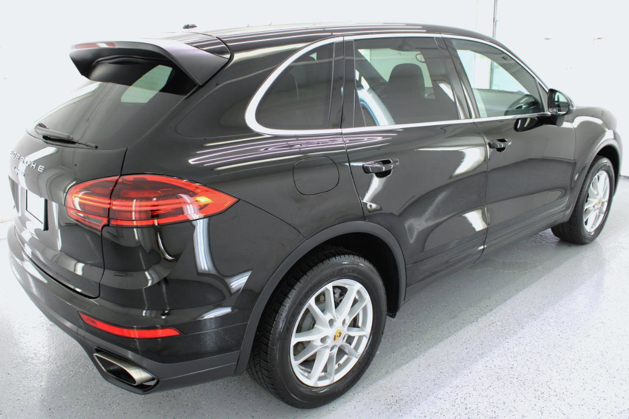 Used 2016 Porsche Cayenne image 8